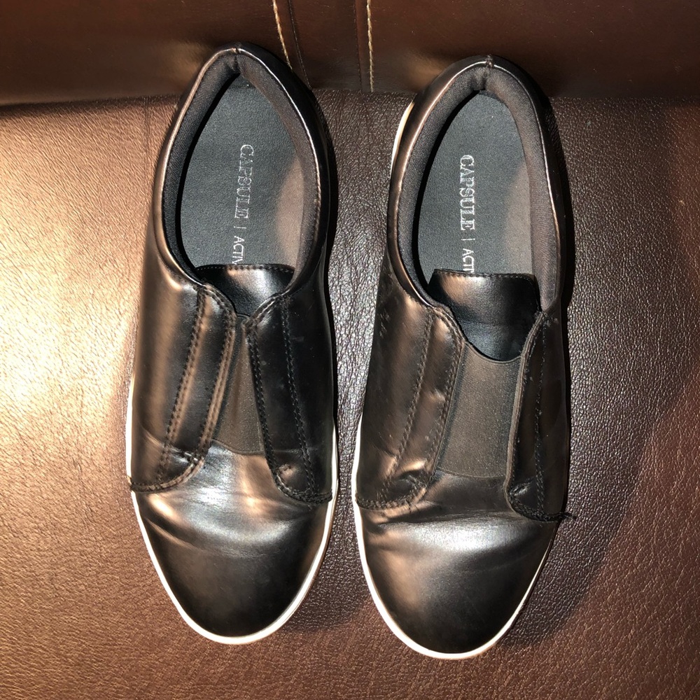 Capsule Active Black Slip Ons Size 7 E